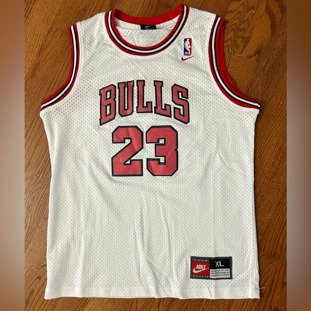 Vintage Chicago Bulls Michael‎ Jordan 23 Nike Youth XL